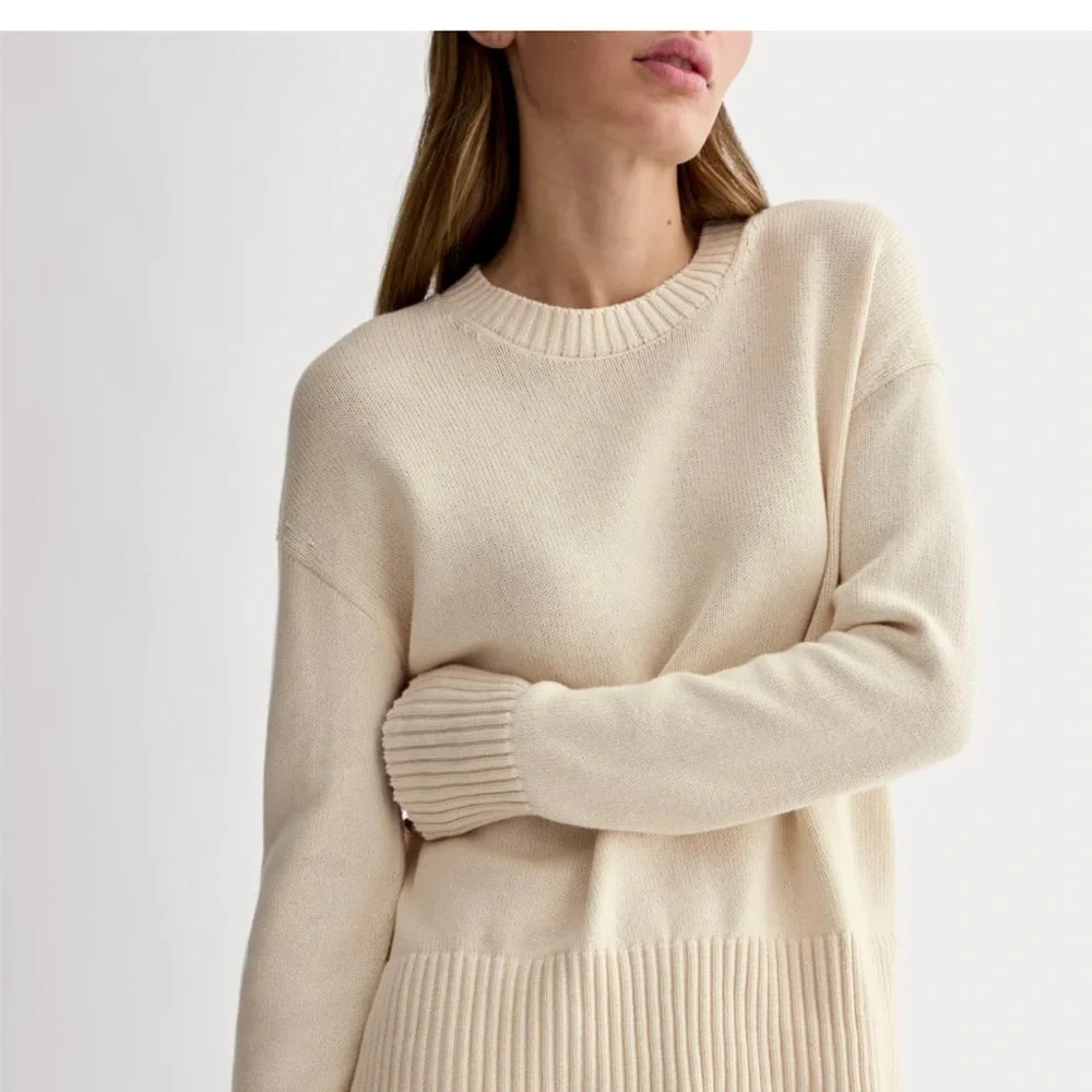 Everlane Women's Boxy Sweater - Picture 3 of 4
